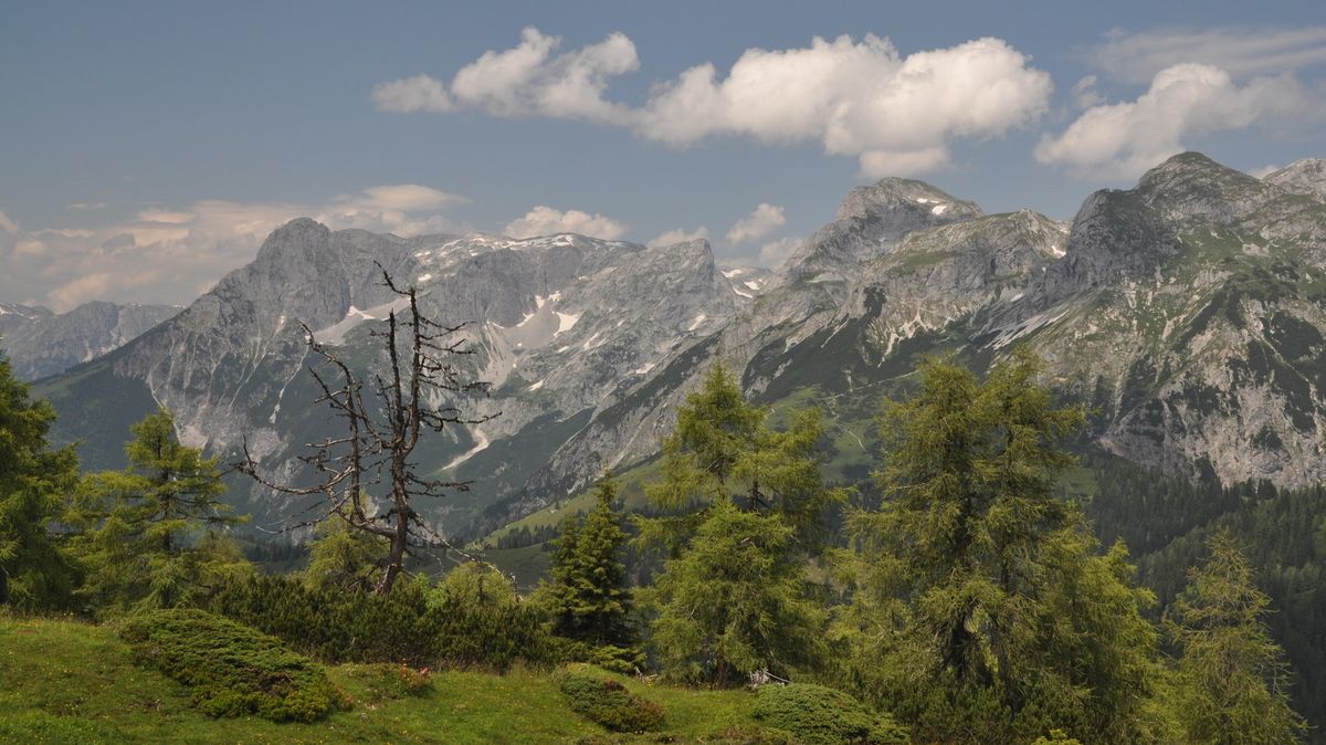 Vyčerpané Čechy zachraňoval v Alpách vrtulník